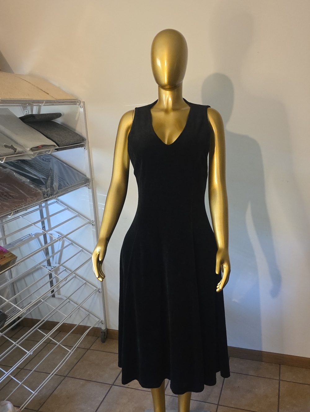 Classic Black V-Neck Sleeveless Midi Dress